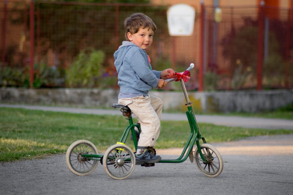 How to Ensure Safe Riding Practices for Your Kids When Riding a Bike
