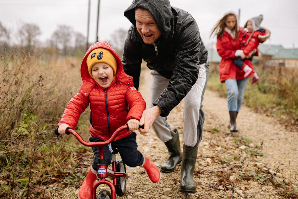 How to Ensure Safe Riding Practices for Your Kids When Riding a Bike