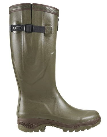 Side view of the Aigle Parcours 2 Vario Wellies against a white background