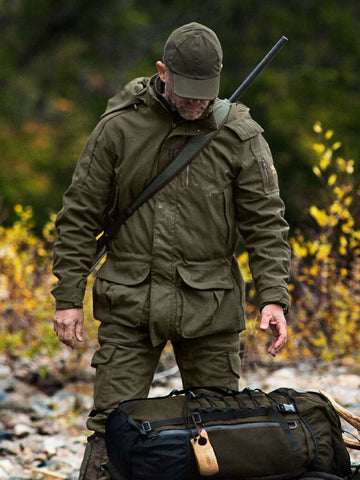 Man wearing Harkila Endure Gore-Tex Pro Hunter Jacket in the outdoors