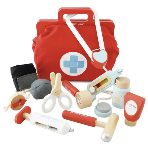 4-year-old toy doctor kit