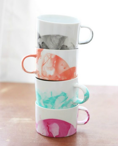 homemade gift - marbled mug via DIY Candy