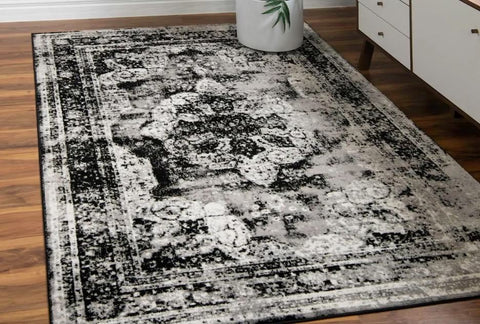 Black and white rug for a baby nursery