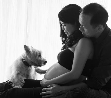 best maternity photo ideas: with pets