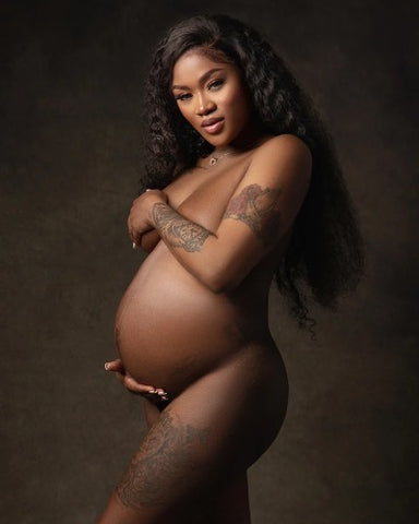 best maternity photo ideas: nude