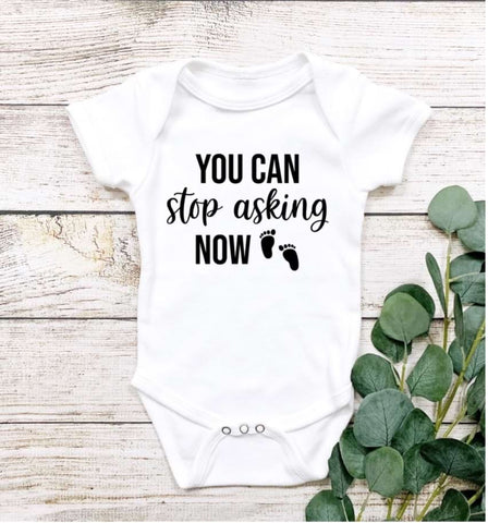 Pregnancy Announcement Onesies – Happiest Baby