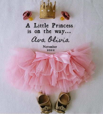 Princess-themed pregnancy announcement template