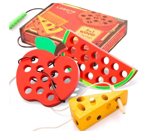 Lacing set toy for toddlers