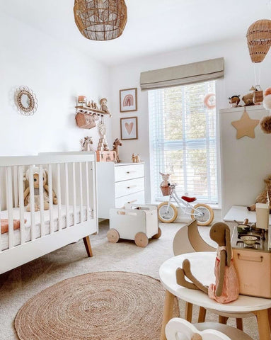 White nursery with pops of neutrals