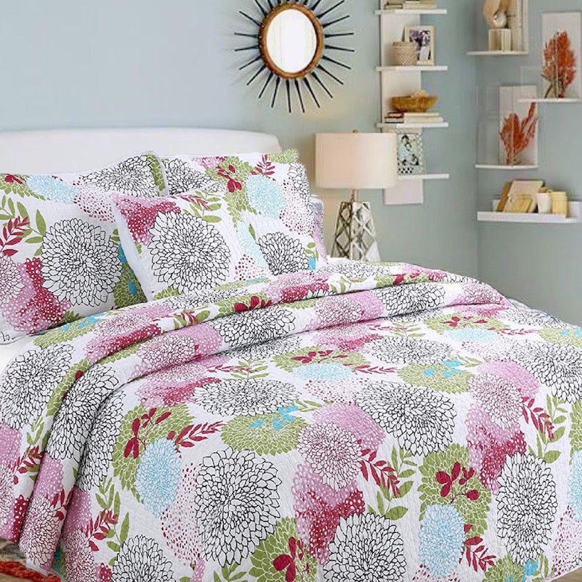 Savannah Chic Floral Pink Black And Gray Blooms Quilt Set