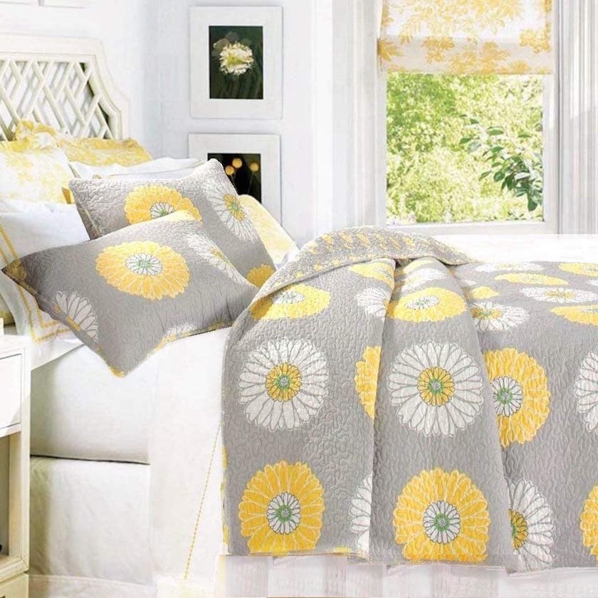 Miss Daisy Yellow Dove Gray Floral Quilt Set Sunshine Yellow And