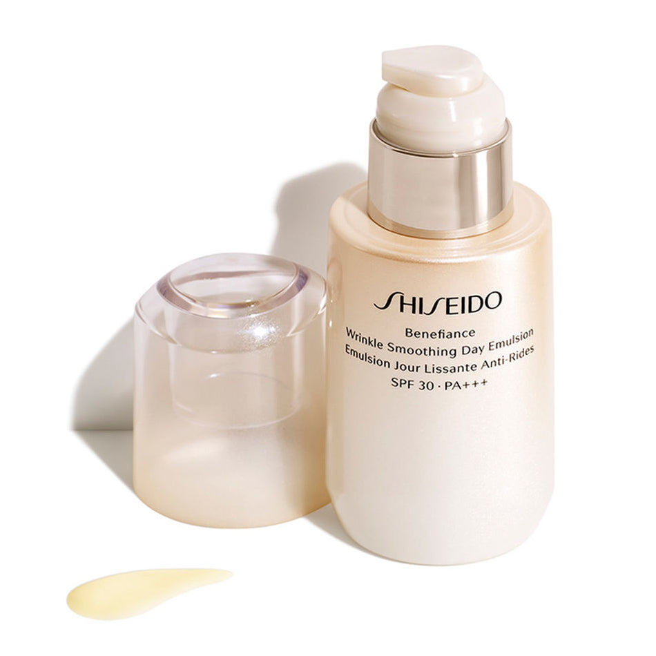 Shiseido benefiance wrinkle smoothing. Shiseido Benefiance Wrinkle. Shiseido Benefiance Wrinkle Smoothing 75 ml. Shiseido Emulsion. Эмульсия шисейдо Бенефианс.