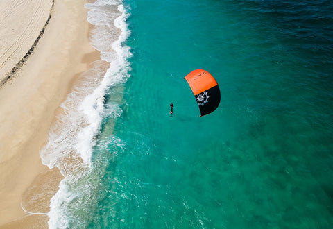 Slingshot UFO V2 foil kite in action at the beach!