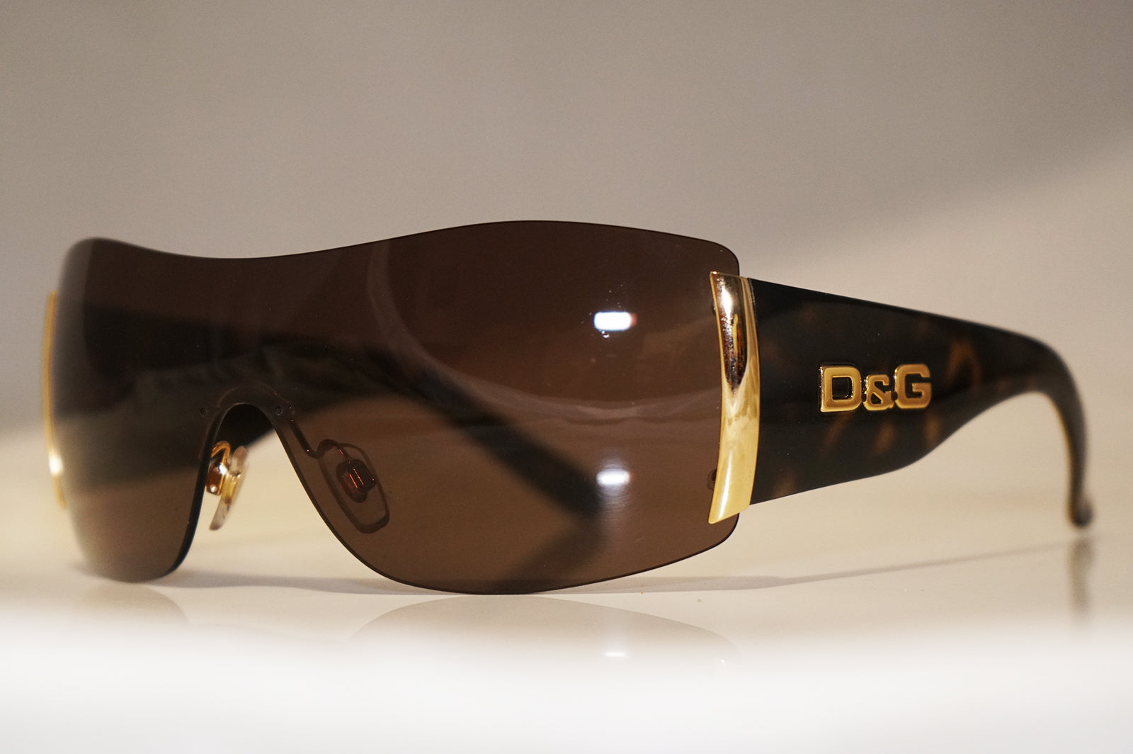 d&g 8039 sunglasses