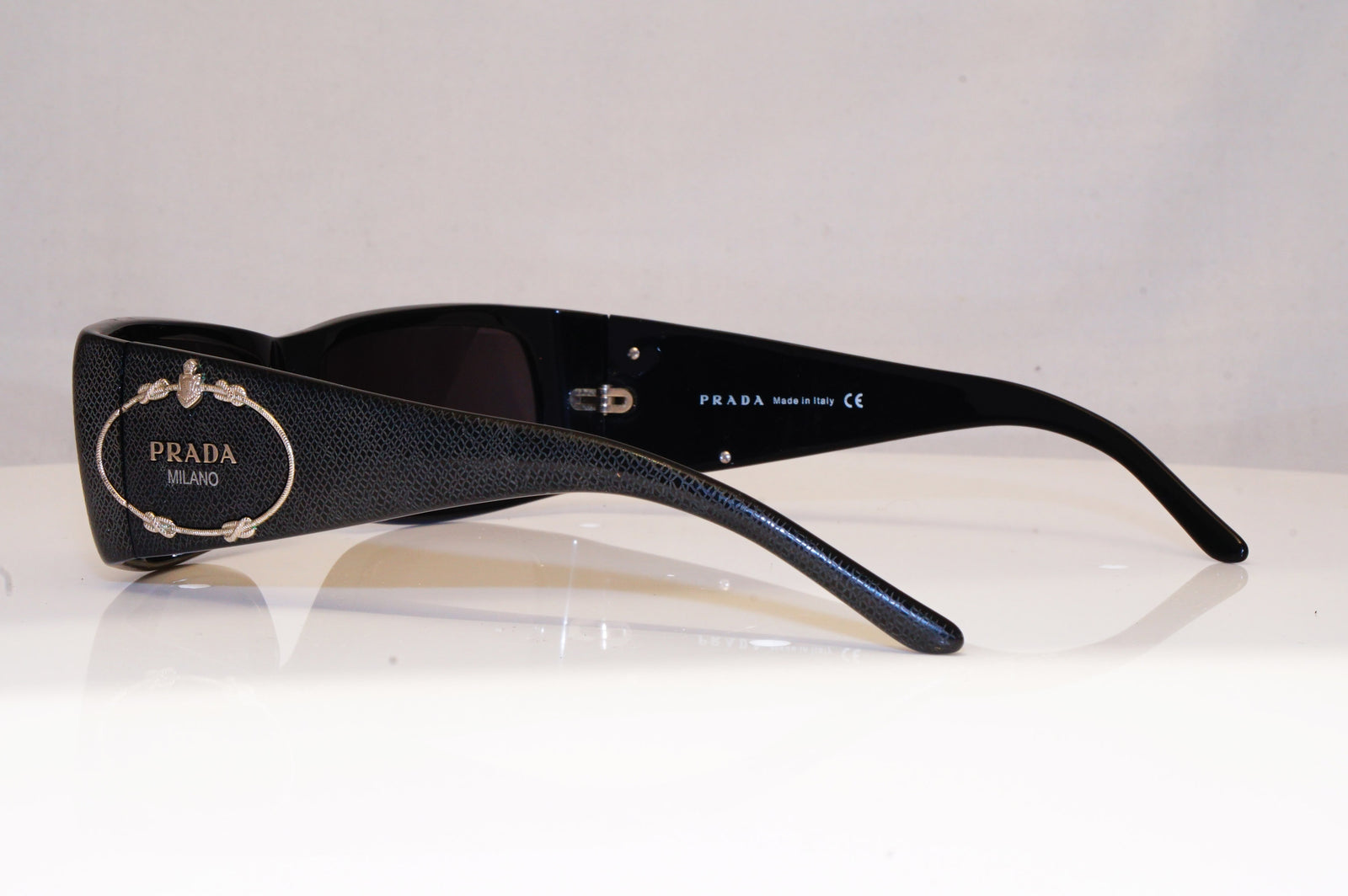 prada womens designer glasses