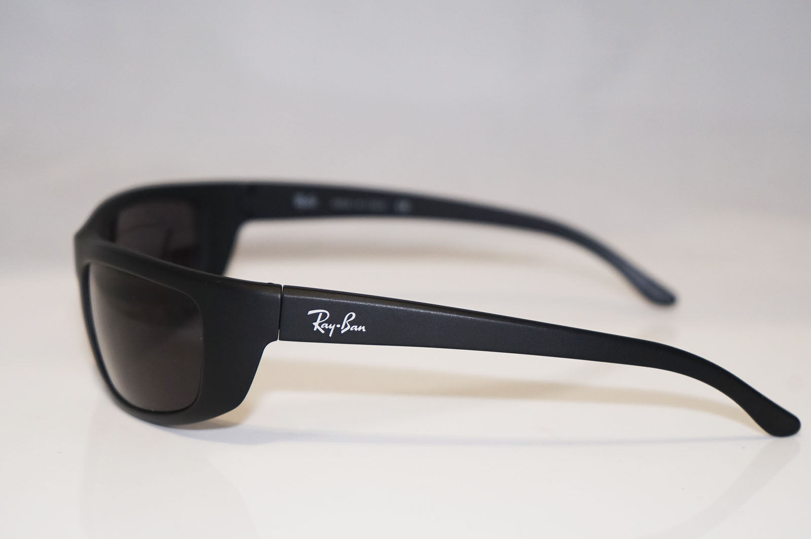 RAY-BAN Vintage Mens Designer 