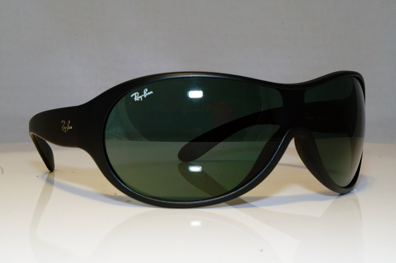 RAY-BAN Mens Designer Sunglasses Black 