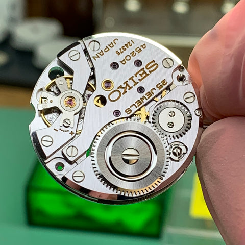 Servicing a vintage Seiko Grand Seiko (GS) Hi-Beat (36000) model 4520- –  ClockSavant