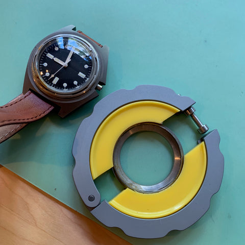 Servicing a 1970's Benrus Type I Class A military watch family watch