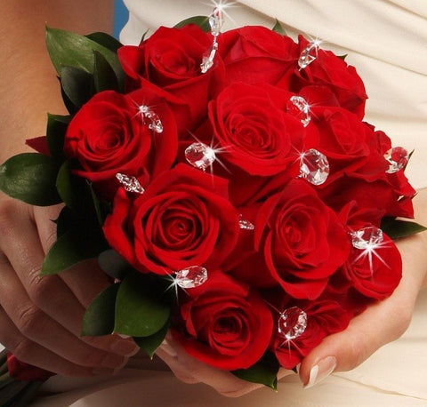 Ramo de Rosas Rojas brillante – Arreglos Florales Guatemala