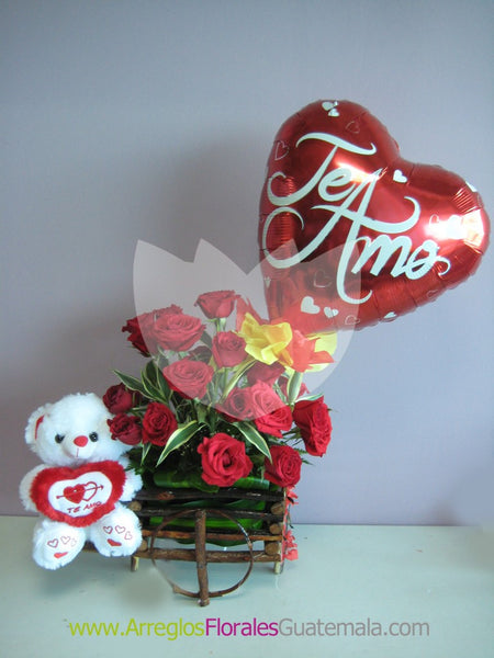 Carreta de Rosas, Peluche y Globo – Arreglos Florales Guatemala