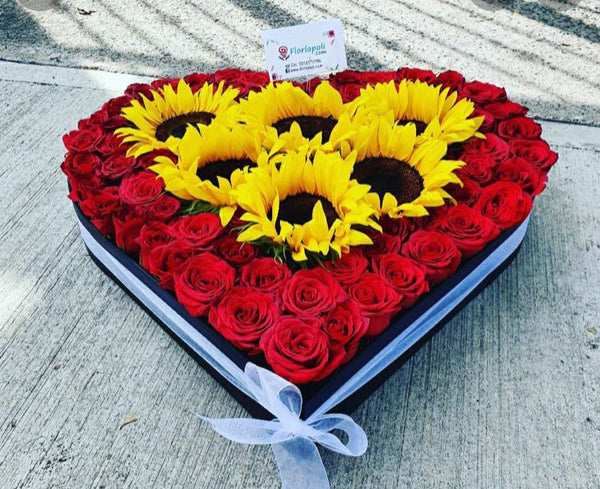 Corazón de girasoles y rosas premium – Arreglos Florales Guatemala