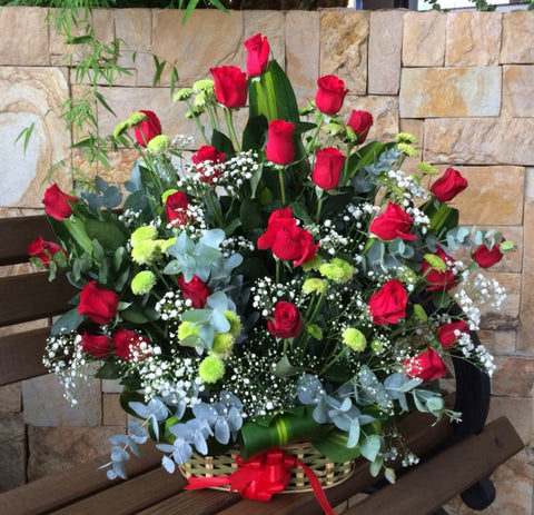 Amor en Rosas Rojas – Arreglos Florales Guatemala