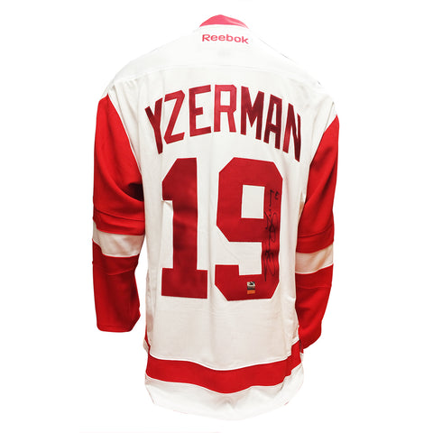 Steve Yzerman Signed Detroit Red Wings HOF Note Fanatics Jersey –  CollectibleXchange
