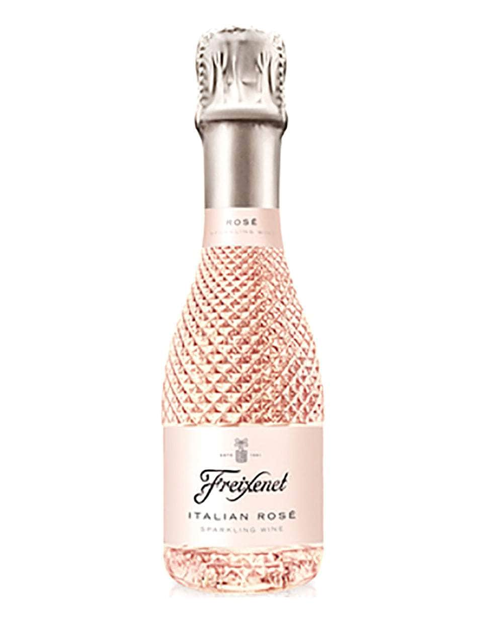 Mini bottles of pink champagne are great for making a picnic extra special