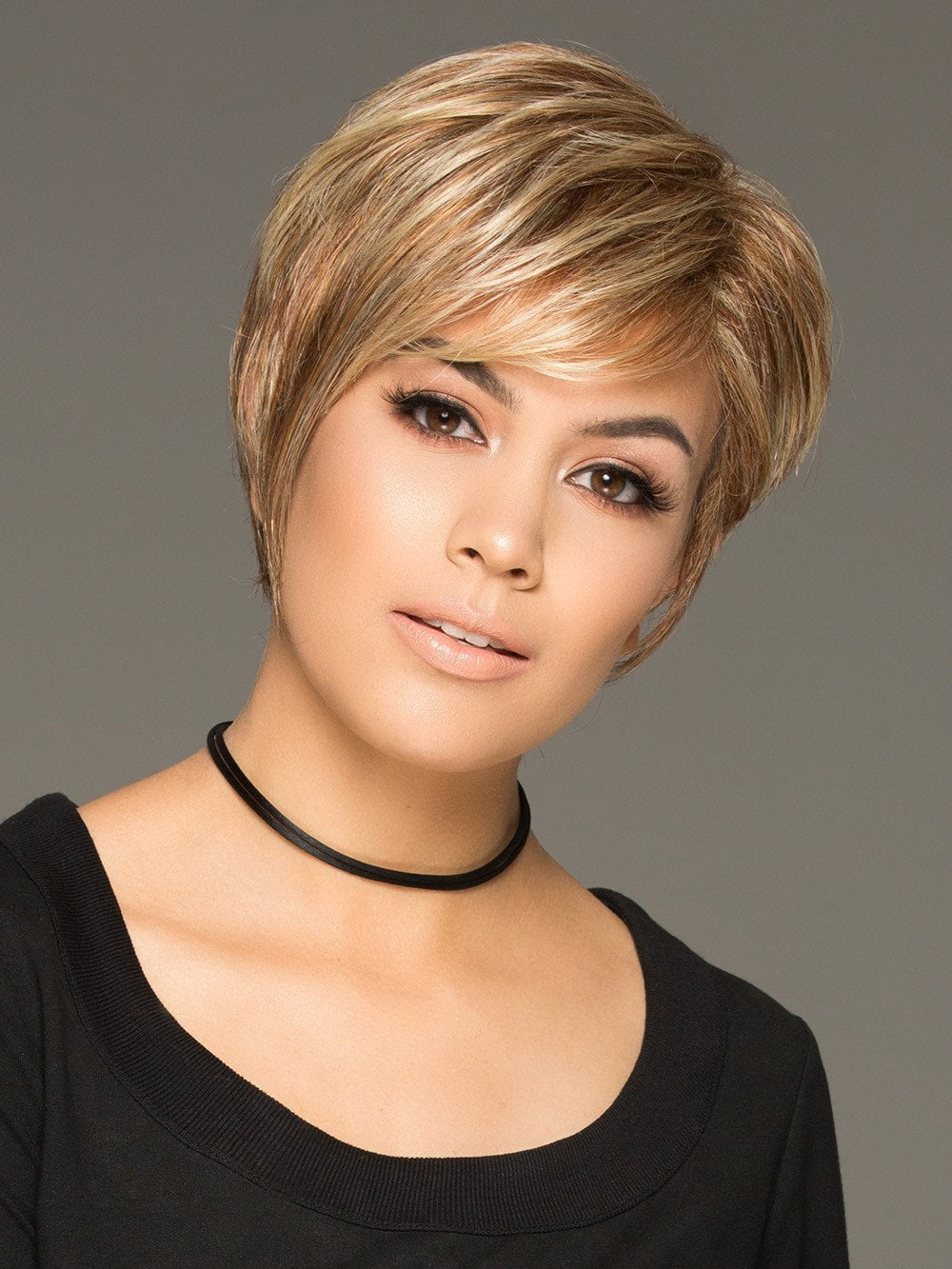 Cinch Wig By Raquel Welch Short Sassy Wigscom The Wig