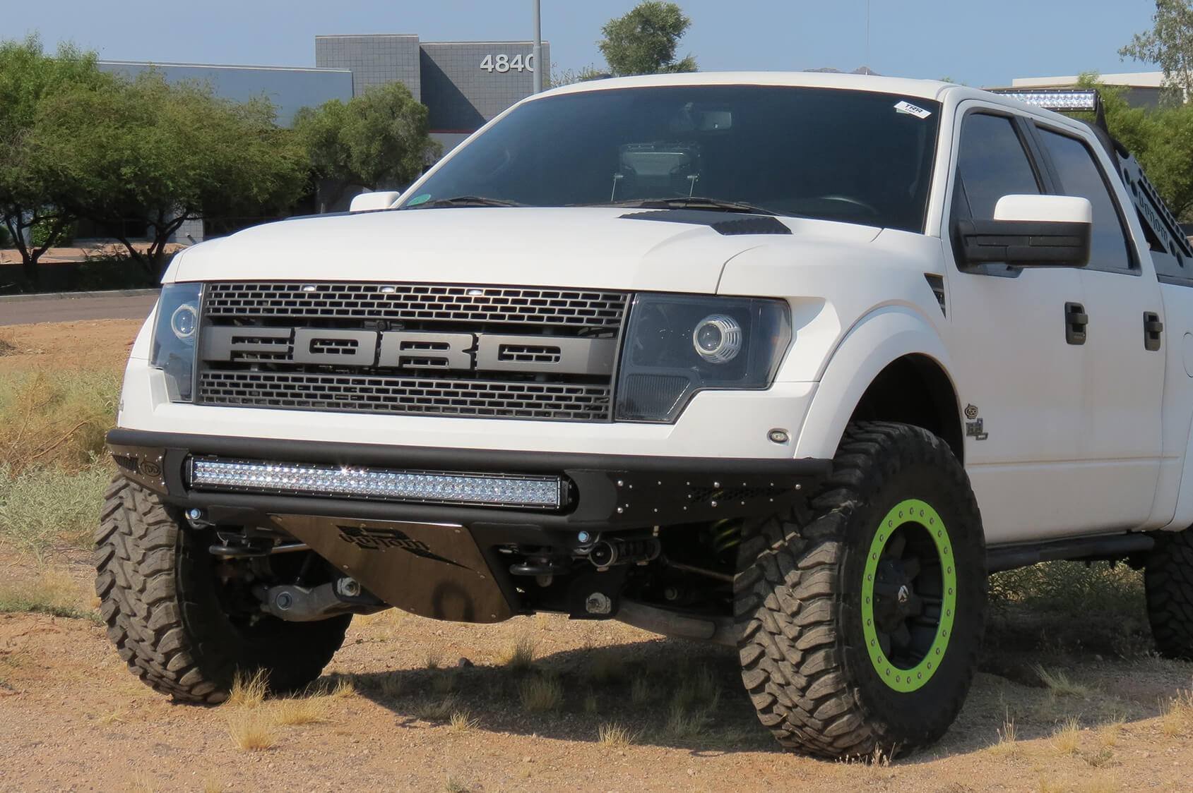 Раптор. Ford f150 Raptor 2010. Ford Raptor белый. Ford Raptor 2014 белый. Ford Raptor f150 2010 белый.