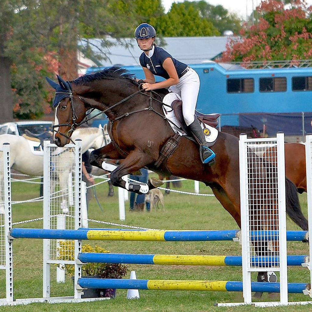 white boots horse