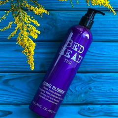 Violet-based Purple Shampoo