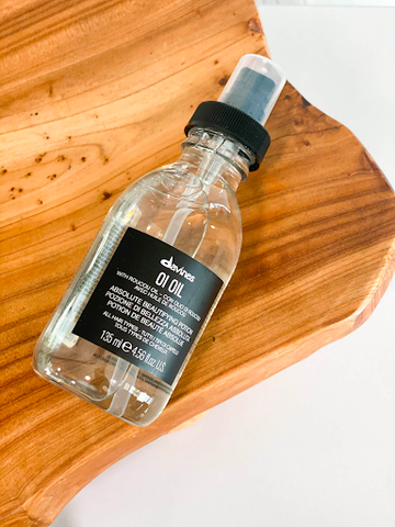 Davines OI Oil: Absolute Beautifying Potion with Roucou Oil