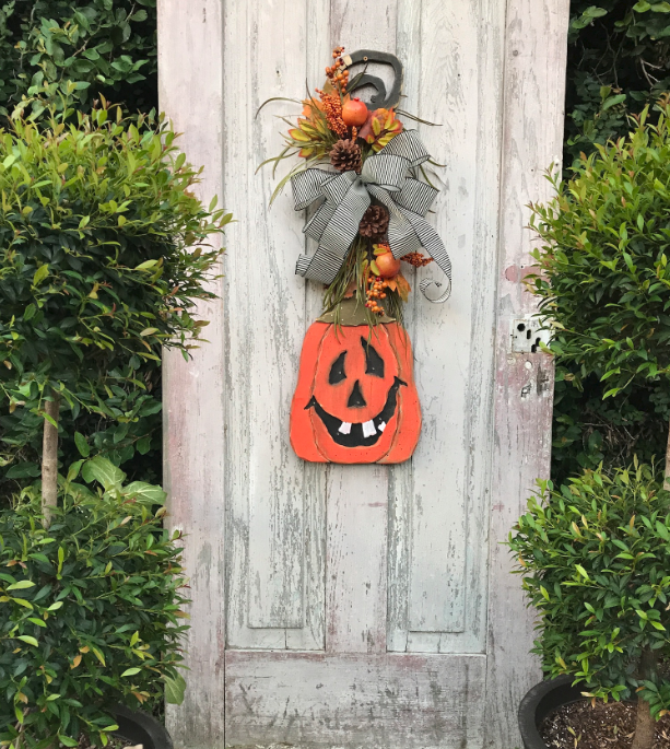 Wood Jack-O-Lantern Wreath – Keleas