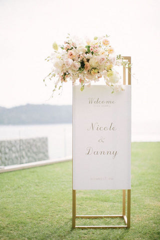 tall-wedding-sign