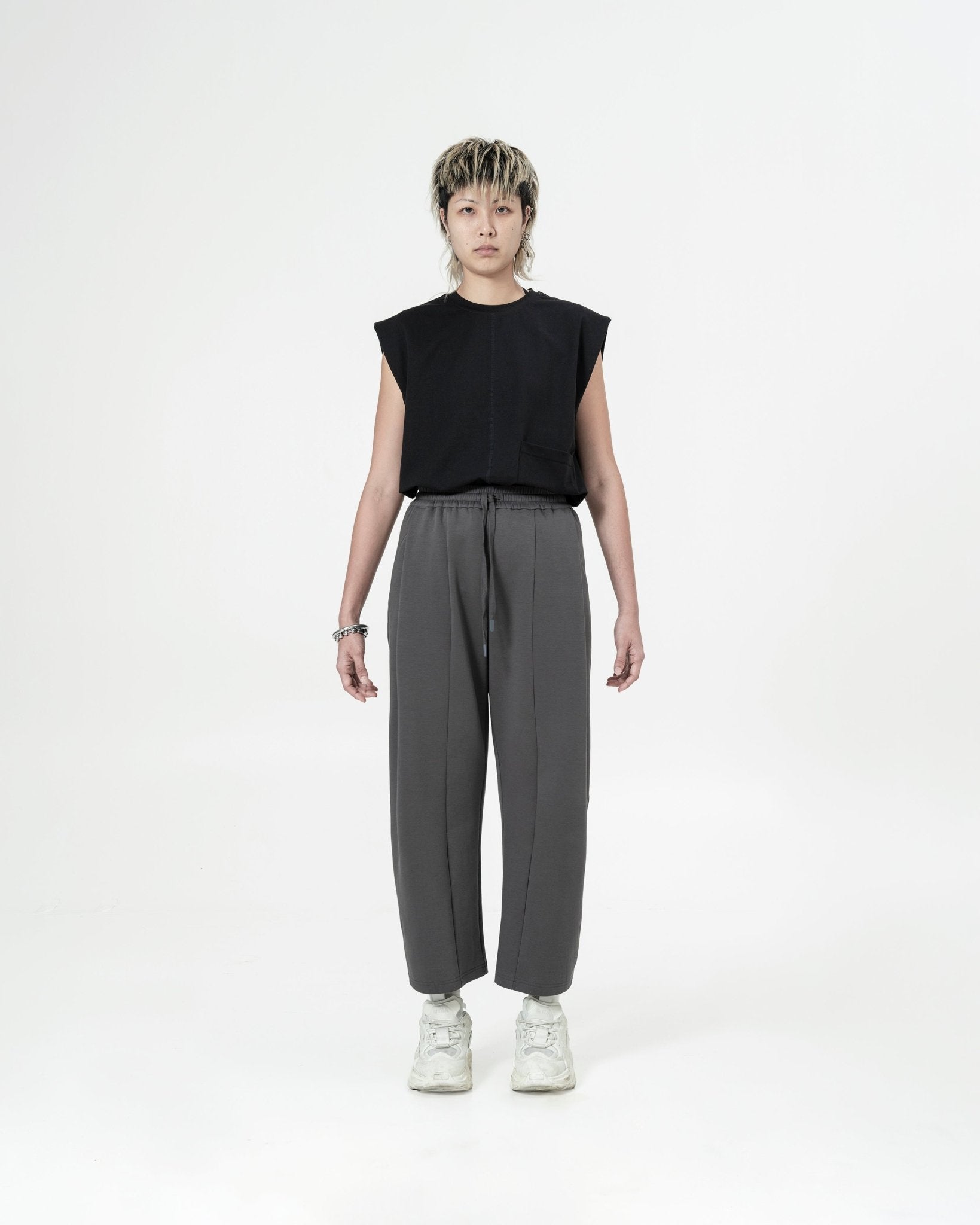 Pleated Sweatpants - Artichoke – G R A Y E