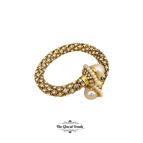 https://www.theglocaltrunk.com/products/ethnicity-crystal-open-kadda-bracelet