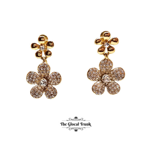 https://www.theglocaltrunk.com/products/dual-crystal-flower-dainty-earring