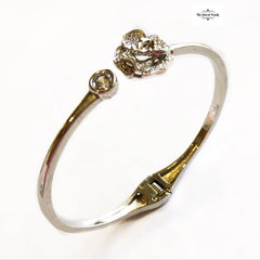 https://www.theglocaltrunk.com/products/summer-rose-open-metal-stone-bracelet