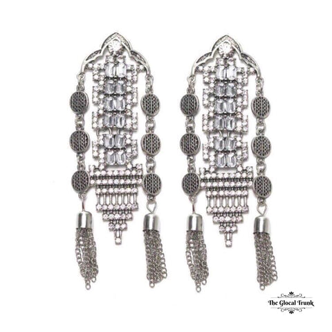 https://www.theglocaltrunk.com/products/dansessuese-tribal-dangler-earrings-silver