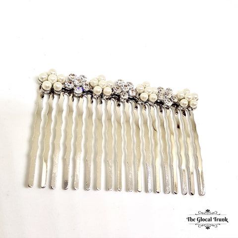 https://www.theglocaltrunk.com/products/crystal-and-pearl-flower-vintage-hair-comb