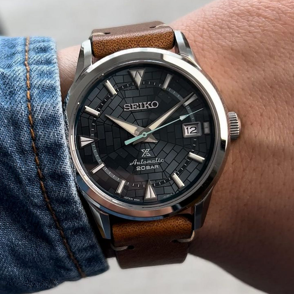 Seiko Alpinist Ginza SPB259 Strap Guide - Two Stitch Straps