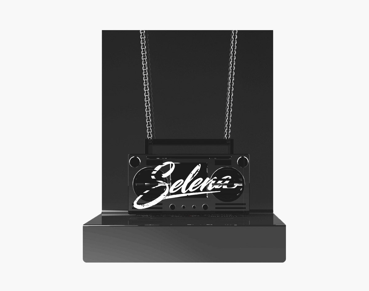 selena microboom bumpboxx