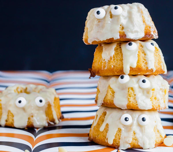 Ghost-Shaped Cake Pans : making Halloween treats