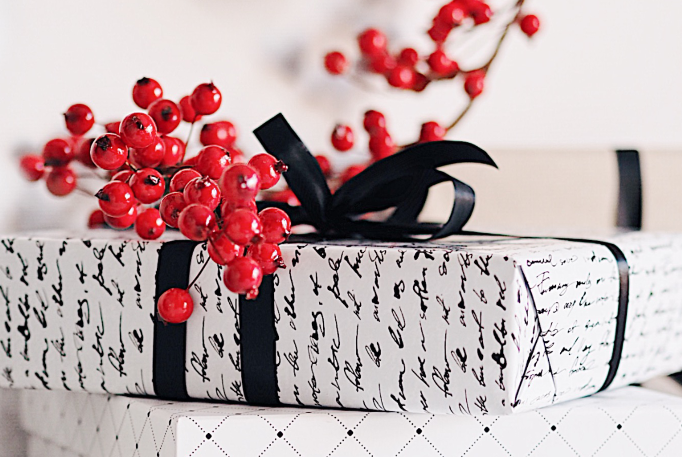 Ella Iconic | Gift Wrapping 