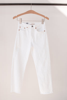levi's white wedgie jeans