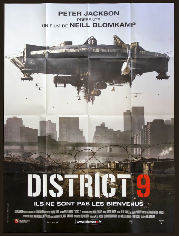 district_9_2009_french_original_film_art_600x.jpg