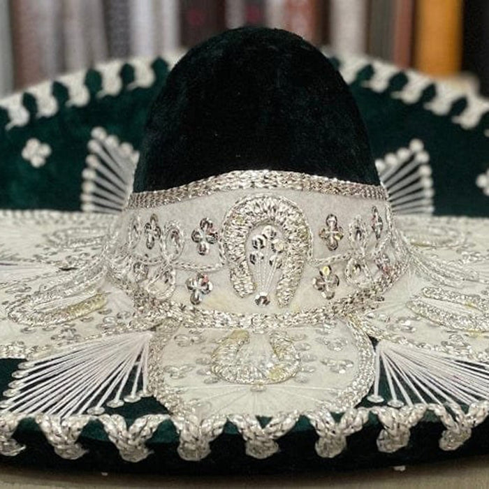 Sombrero de Bordado en Color Verde y Plata — CaballoBronco.com