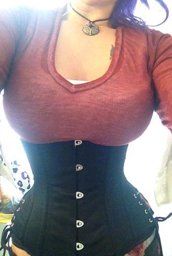 TRYING MY CORSET AFTER 2 MONTHS
